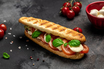 What does Leonardo have to do with panini?